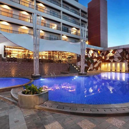 Harper Perintis By Aston Otel Makassar Dış mekan fotoğraf
