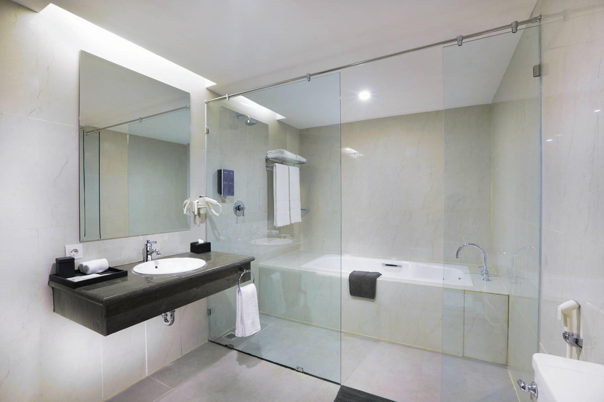 Harper Perintis By Aston Otel Makassar Dış mekan fotoğraf