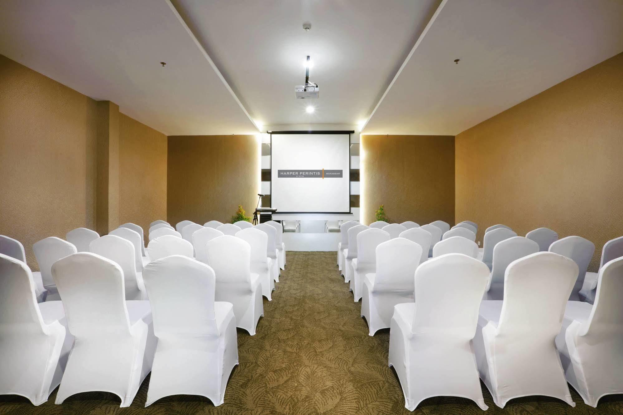 Harper Perintis By Aston Otel Makassar Dış mekan fotoğraf