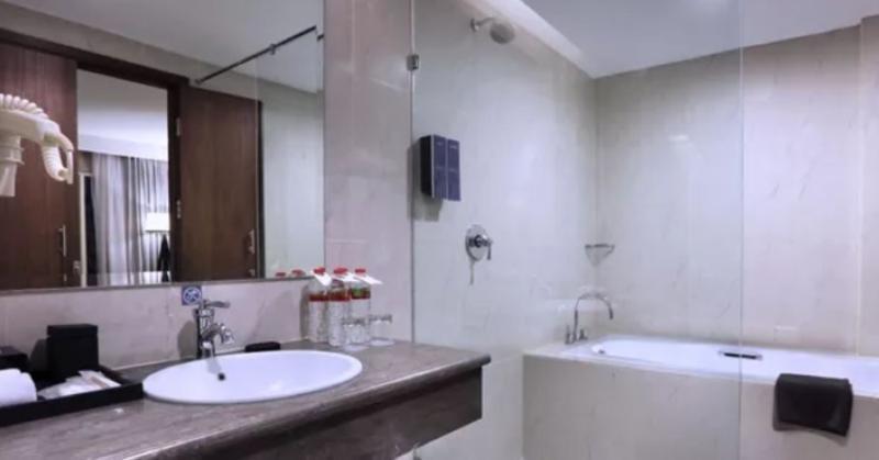Harper Perintis By Aston Otel Makassar Dış mekan fotoğraf